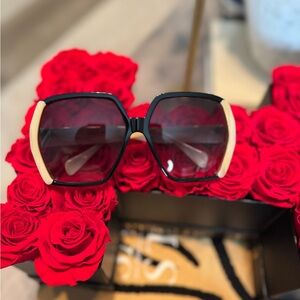 Gucci Women's Oversized Sunglasses